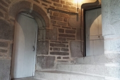 Le grand escalier en pierre
