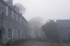 Le manoir par temps de brouillard